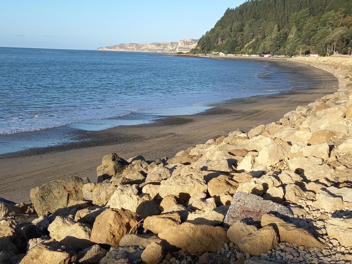 Bed and Breakfast Birds Eyes Te Awanga Esterno foto