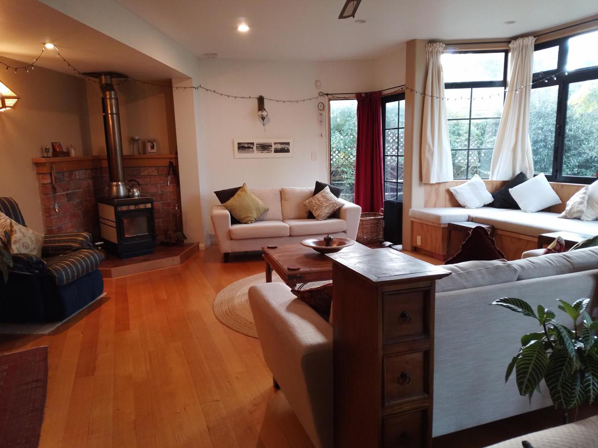 Bed and Breakfast Birds Eyes Te Awanga Esterno foto
